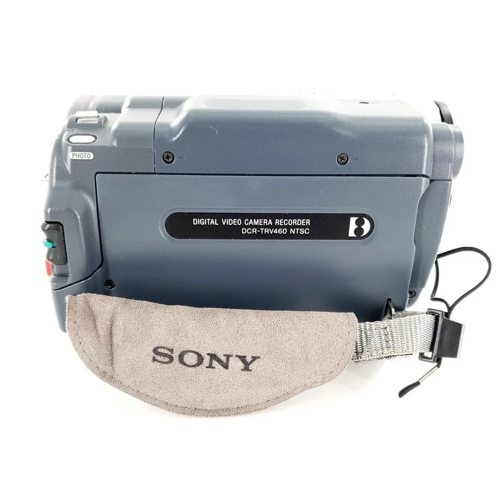 Sony Handycam DCR-TRV460 Digital8 Hi8 Camcorder Silver w/ Battery Charger Tested
